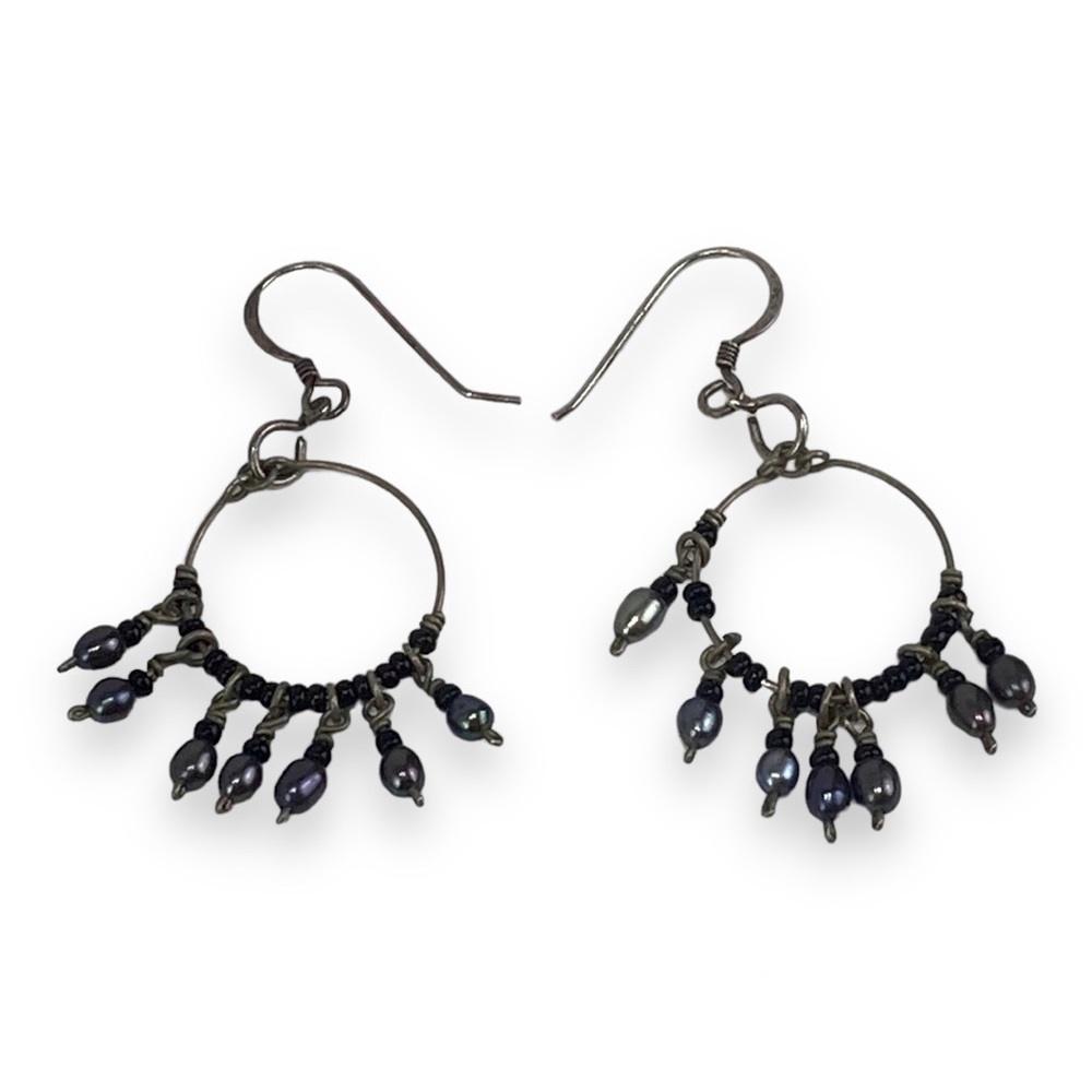 Round hoop grey pearls Black Sea Beads earrings